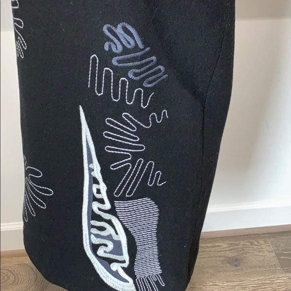 Dress - Picture 5 of 10